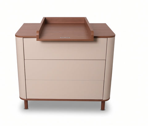 Kenva Chest