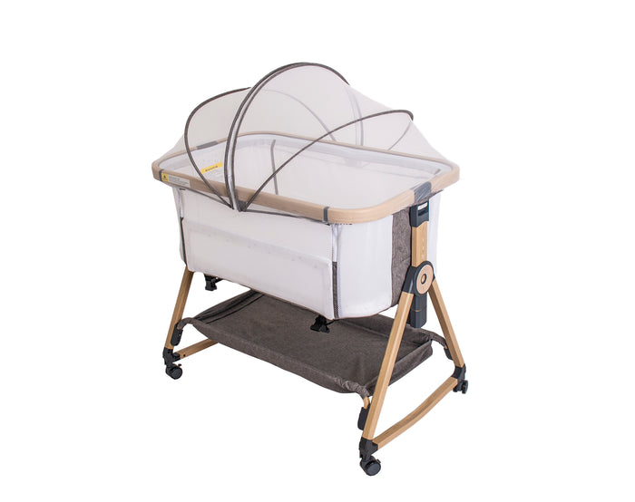 Traversina with mosquito net