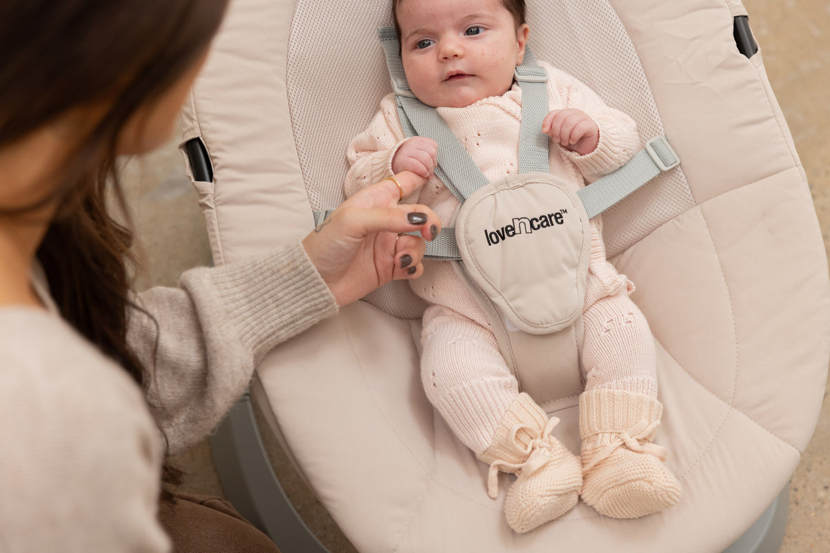 Soothe N Swing — buckling the harness