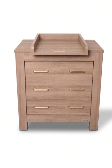 Bordeaux Chest – Hushed Brown Oak