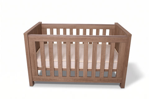 Bordeaux Cot – Hushed Brown Oak
