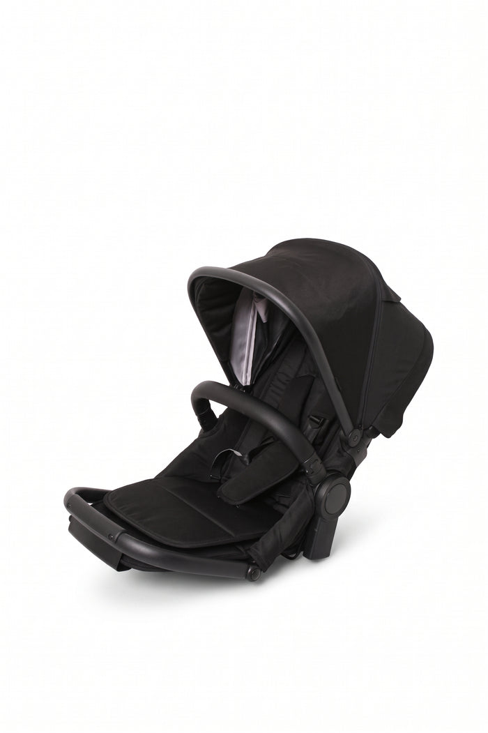 Neo Duo Seat — Ebony — seat with its colour pack
