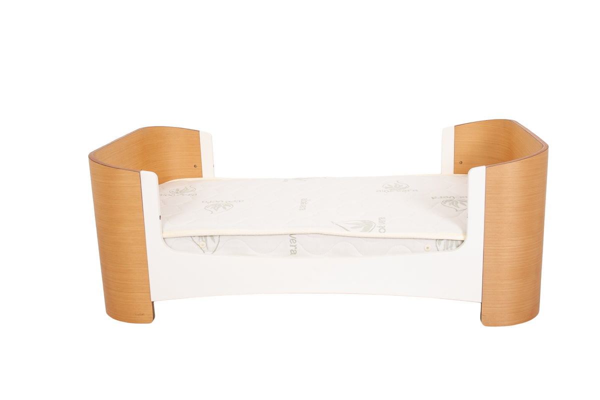 Vulu Cot — junior bed