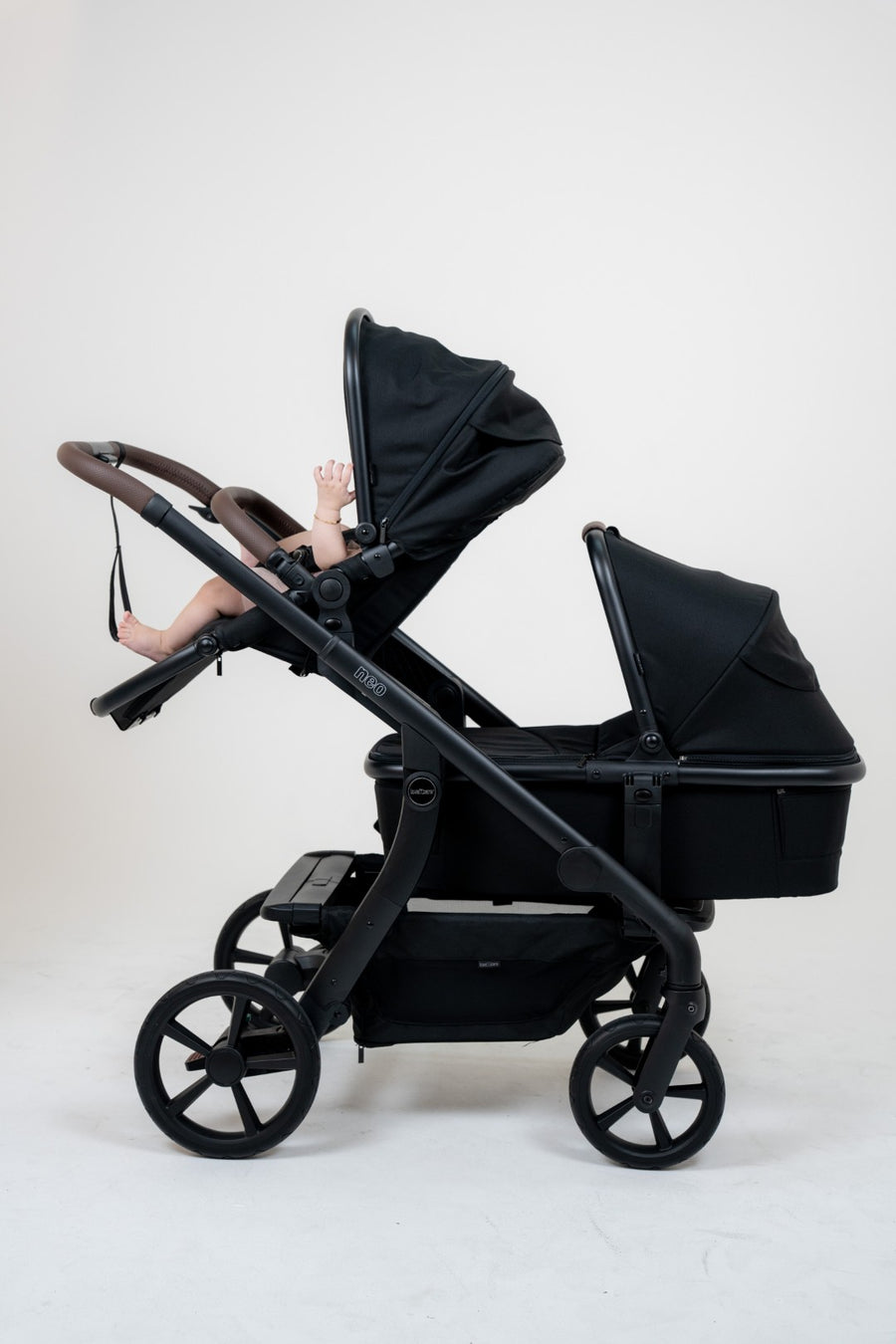 Neo Stroller — Ebony duo mode with carry cot and seat