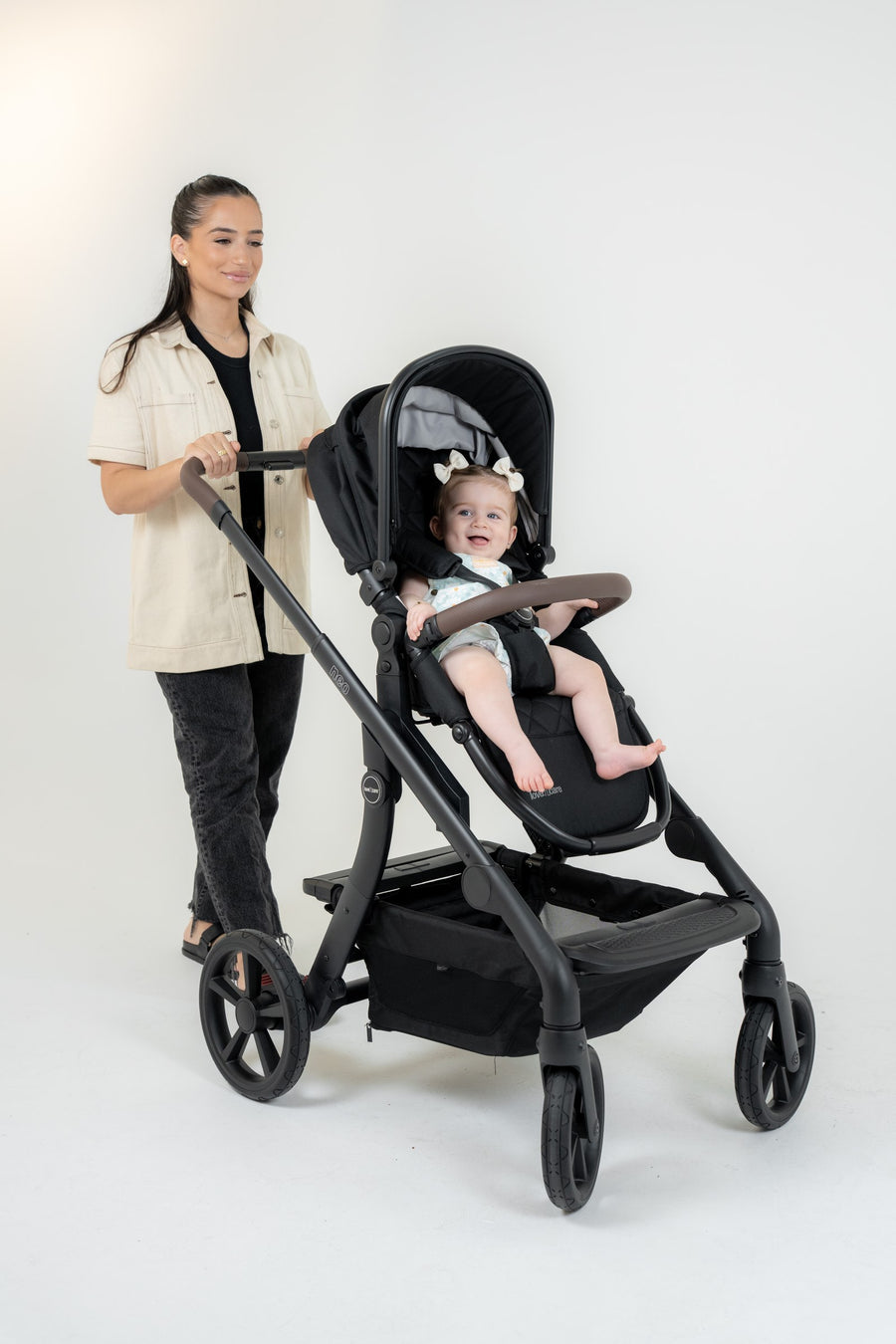 Neo Stroller — Ebony — studio 8
